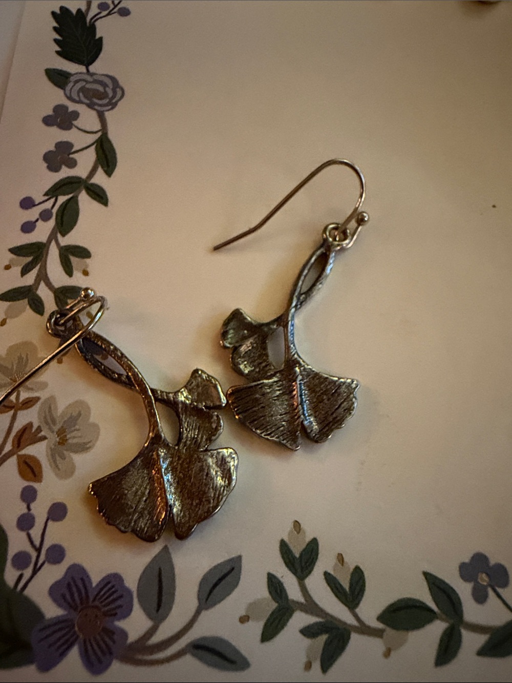 Silver Ginkgo Leaf Drop Earrings - Unbranded